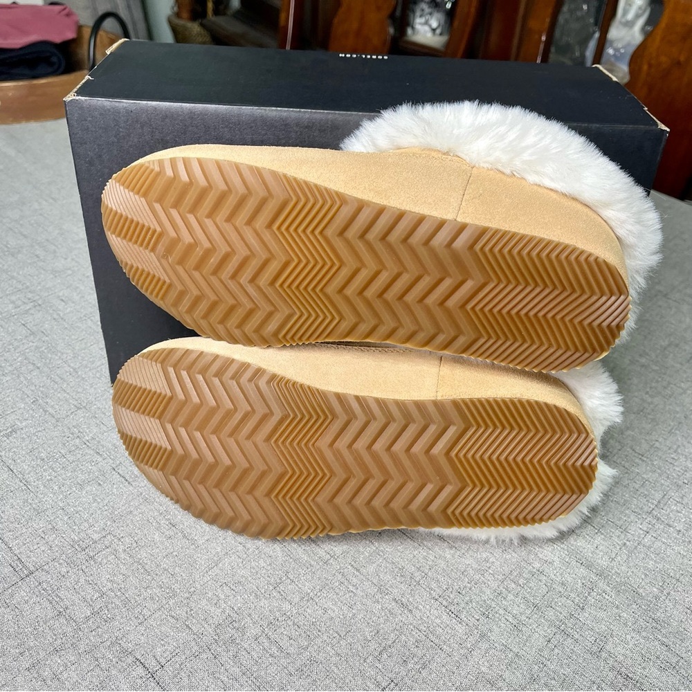 Sorel Women’s Go Coffee Run Slippers Tan Suede Leather Fur Slip On Shoes Nwt - Picture 13 of 16